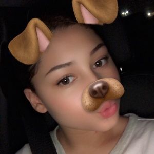 Meet your Posher, Casey